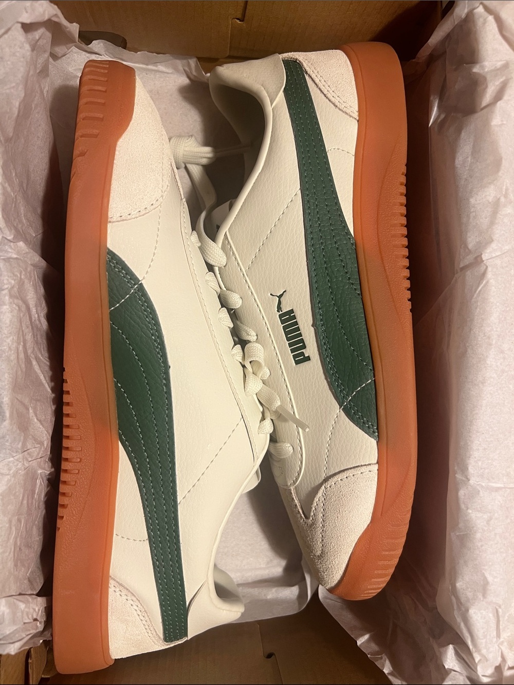 Puma Men’s White Sneakers with Green Stripe and Orange Sole